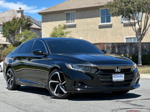 Used 2021 Honda Accord Sport image 4