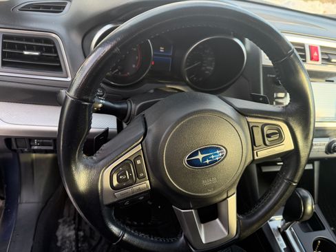 Used 2016 Subaru Outback 2.5i Premium image 16