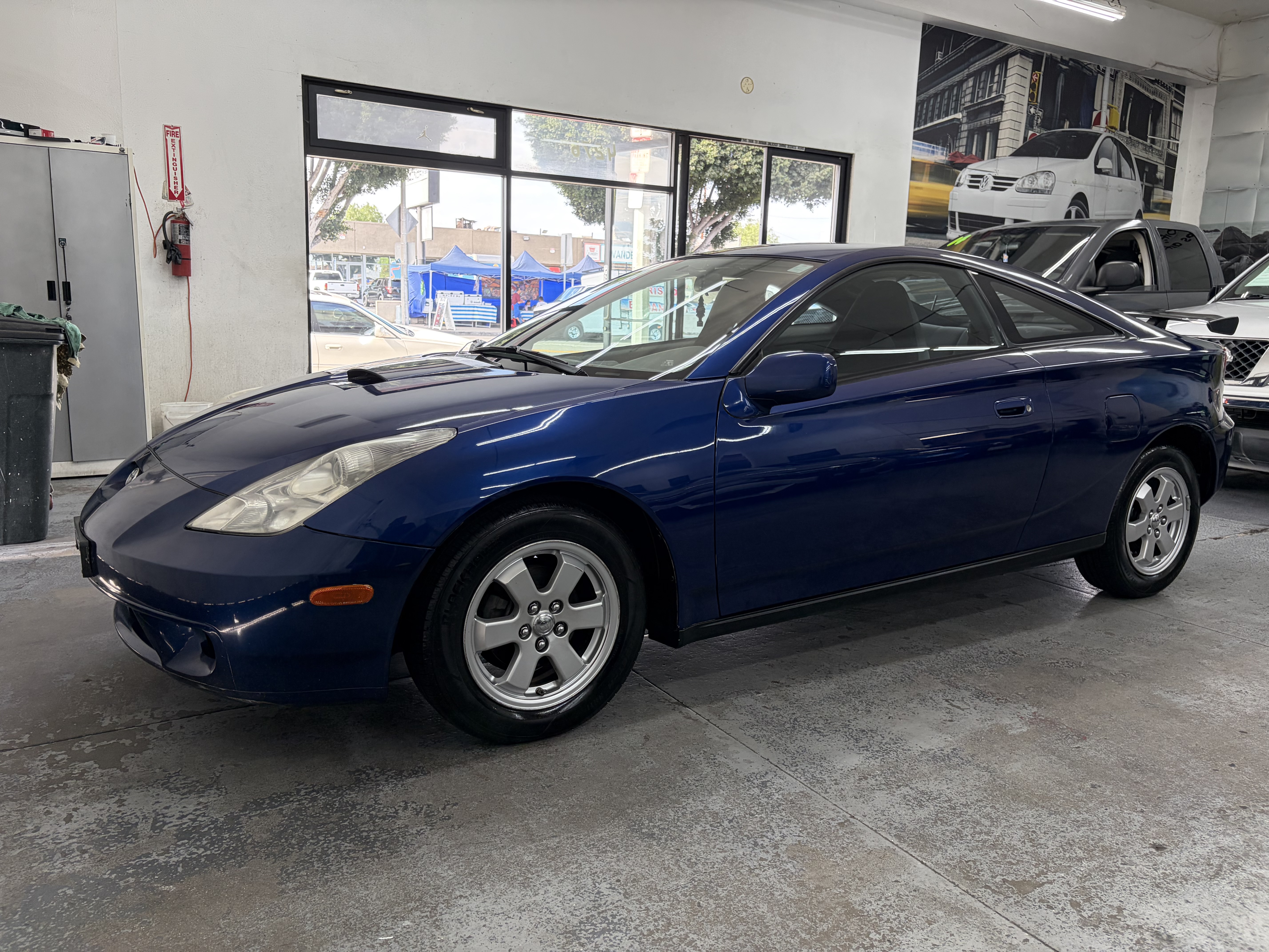 Used 2000 Toyota Celica GT FWD image 10