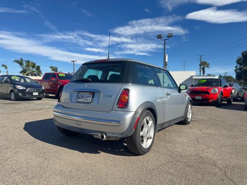 Used 2004 MINI Cooper image 7