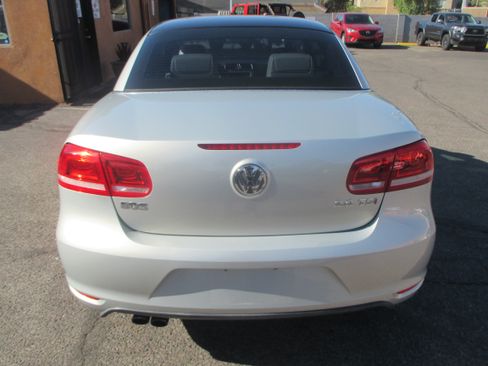 Used 2012 Volkswagen Eos Komfort Hard Top Convertible 2 FWD image 11