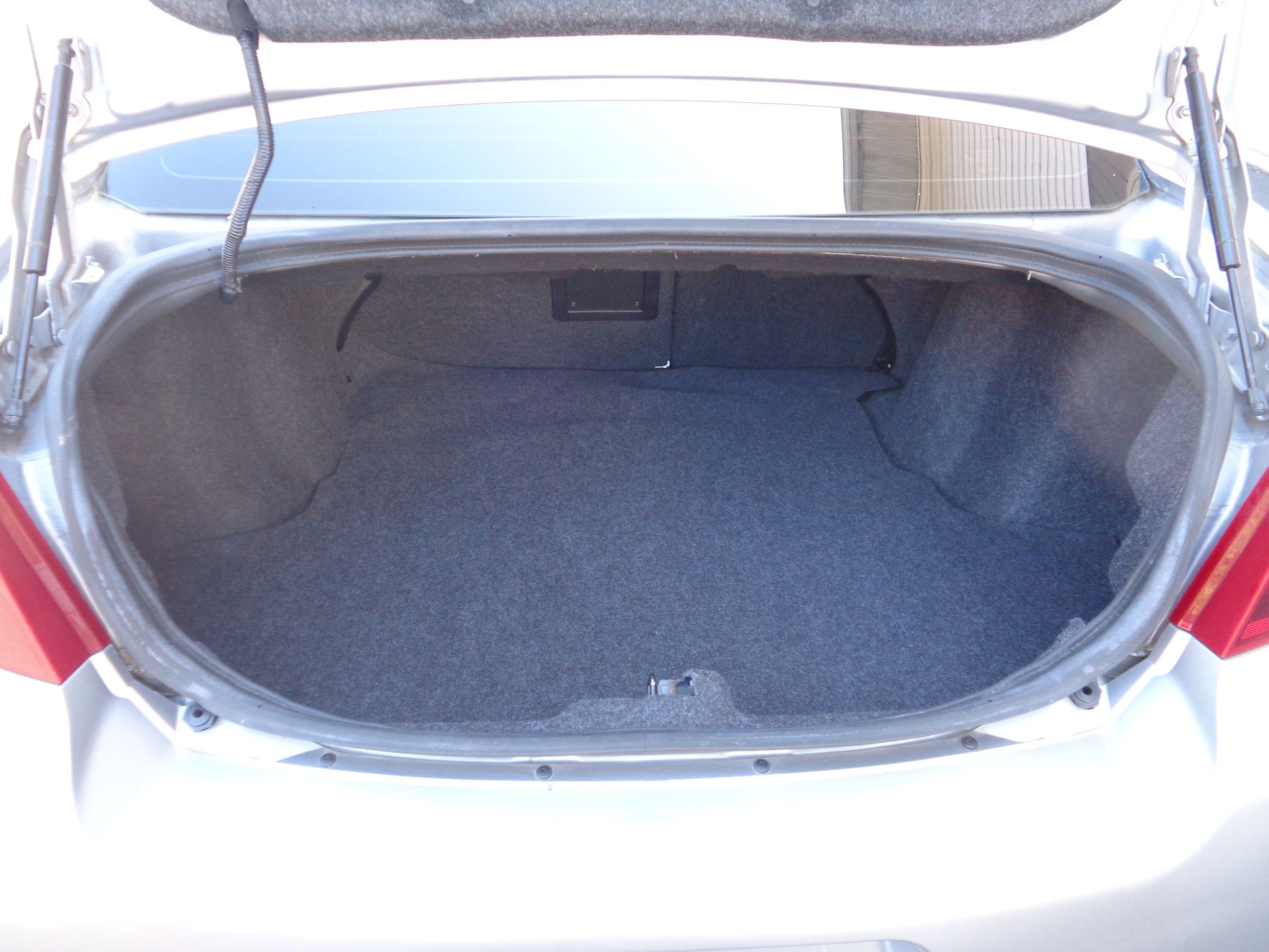 Used 2013 Dodge Avenger SE FWD image 10