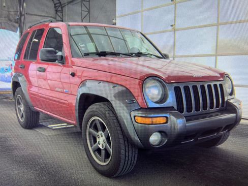 Used 2003 Jeep Liberty Sport image 2