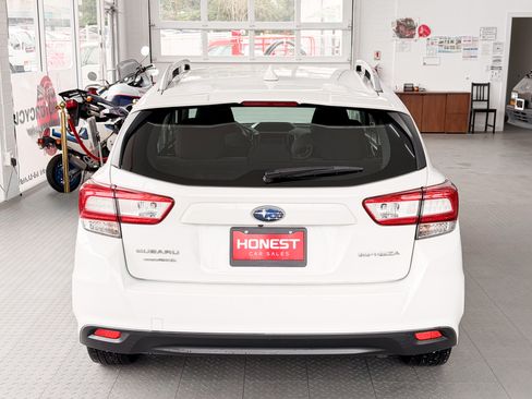 Used 2019 Subaru Impreza 2.0i Premium image 5