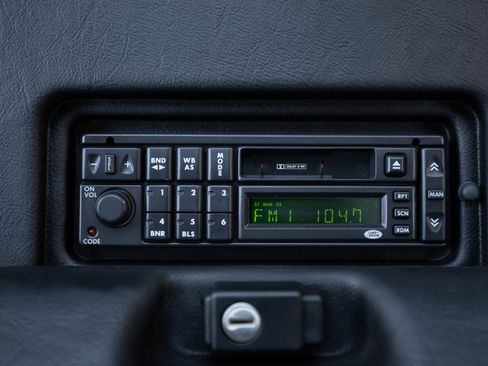 Used 1997 Land Rover Defender 90 image 16