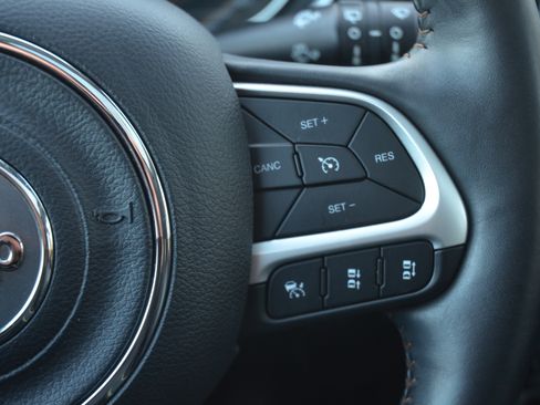 Used 2019 Jeep Compass Limited image 13