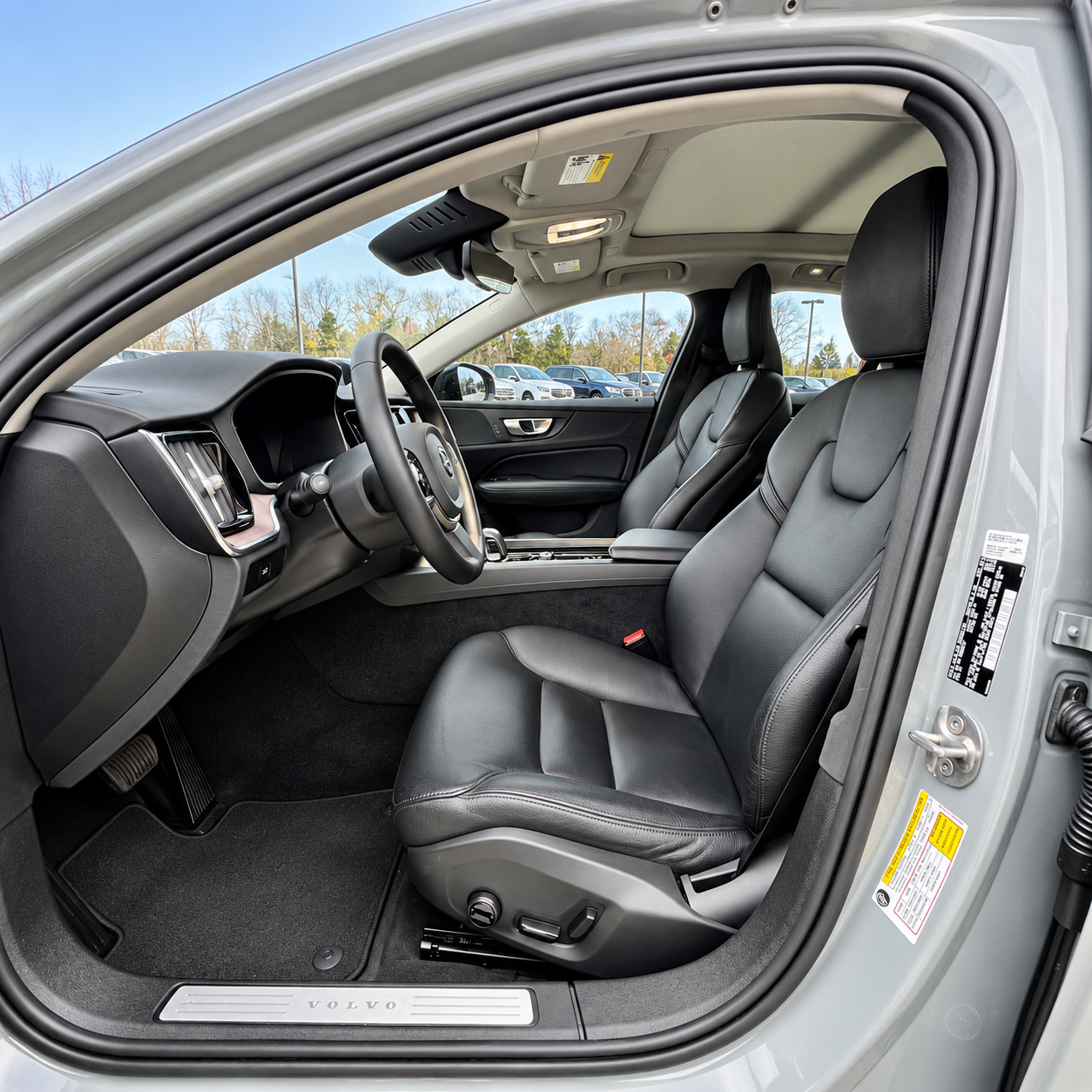 Used 2024 Volvo S60 B5 Plus FWD image 6