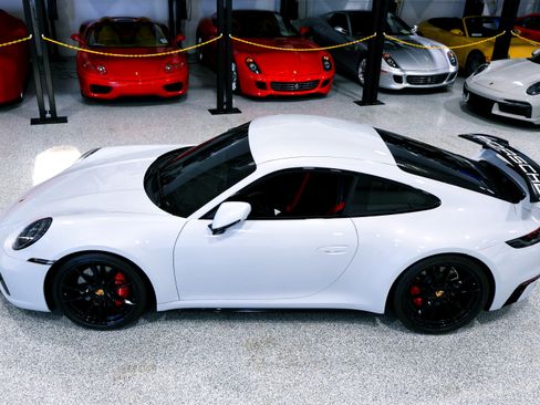 Used 2024 Porsche 911 Carrera 4S image 2