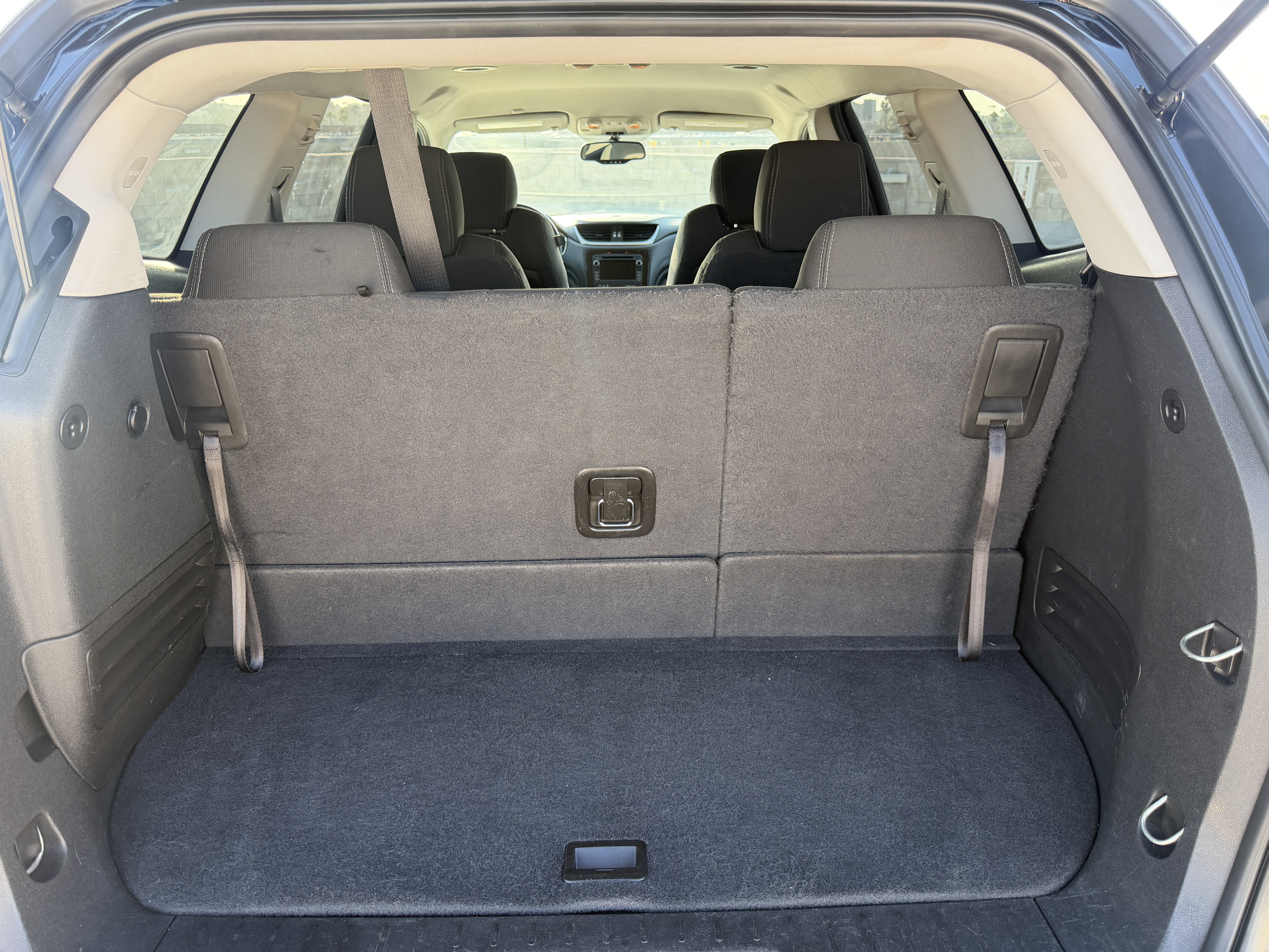 Used 2016 Chevrolet Traverse FWD LT w/ 2LT image 13