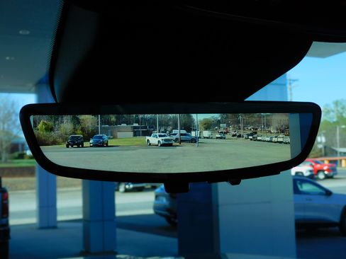 Used 2024 GMC Sierra EV Denali image 25