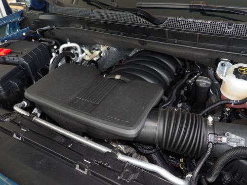 Used 2025 Chevrolet Tahoe 4WD Premier image 16