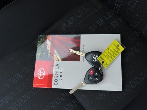 Used 2013 Toyota Corolla S FWD Sedan 1.8L 4-Cyl image 23