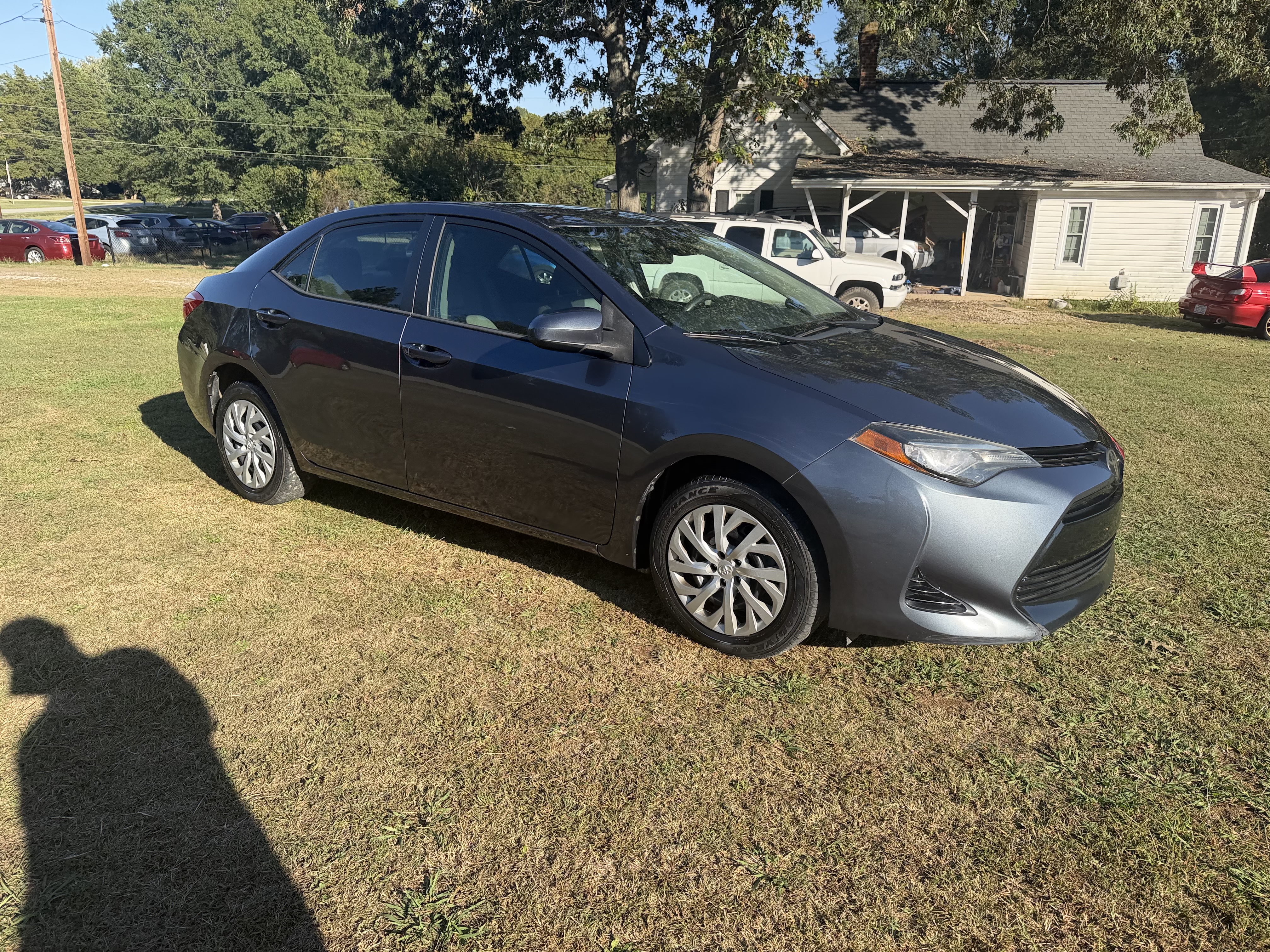 Used 2017 Toyota Corolla LE FWD image 16
