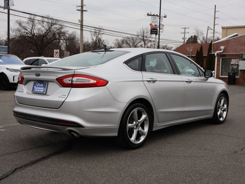 Used 2013 Ford Fusion SE image 8