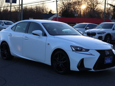 Used 2017 Lexus IS 300 F Sport image 9