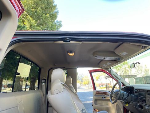 Used 2003 Ford F250 Lariat image 17