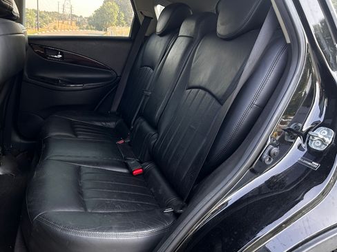 Used 2011 INFINITI EX35 Journey image 18