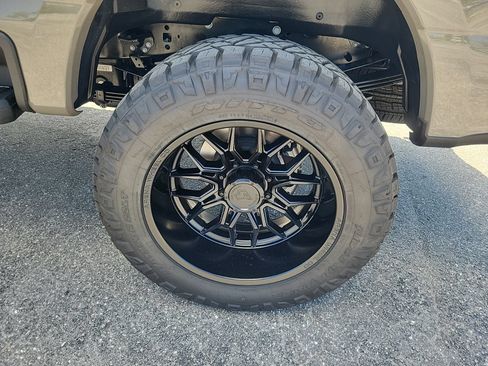 Used 2026 Ford F250 Lariat AWD/4WD image 13