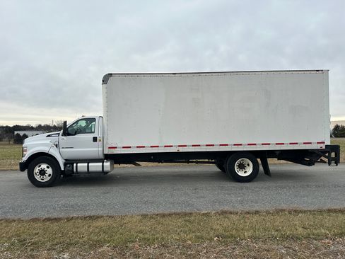 Used 2017 Ford F650 2WD Regular Cab Super Duty image 8