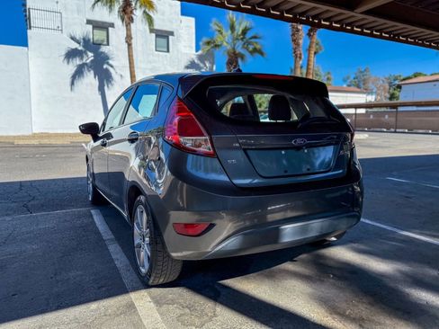 Used 2019 Ford Fiesta SE image 4