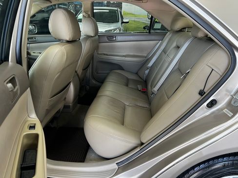 Used 2002 Toyota Camry LE image 12