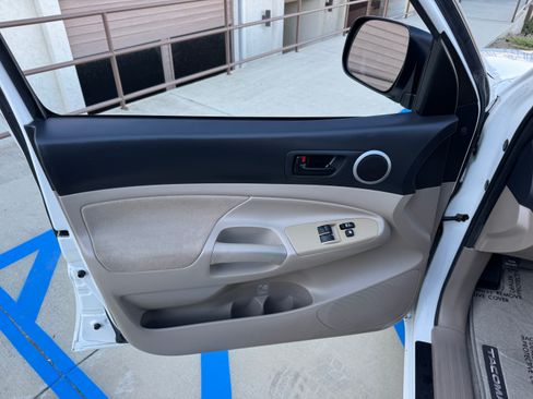 Used 2007 Toyota Tacoma image 25