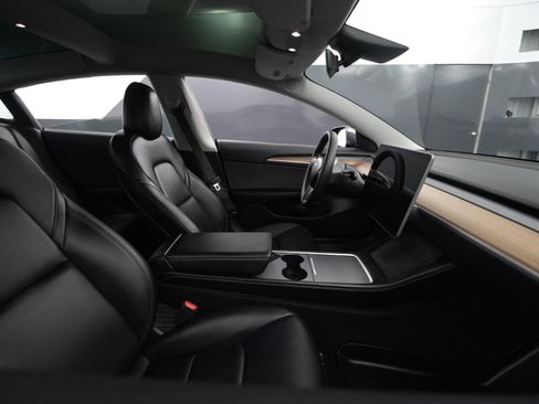 Used 2022 Tesla Model 3 Long Range image 45