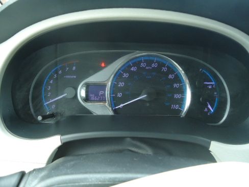 Used 2013 Toyota Sienna XLE Limited FWD image 10