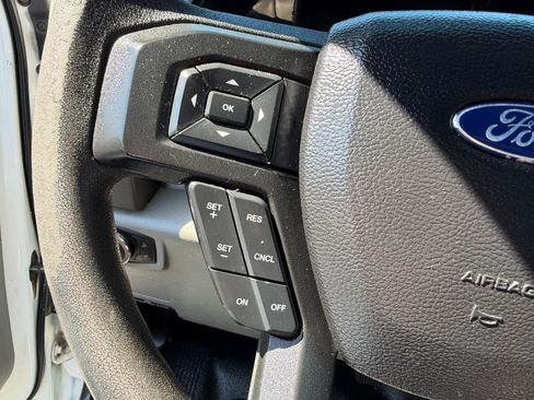 Used 2017 Ford F550 image 18