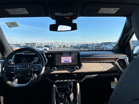 New 2026 GMC Canyon Denali image 33