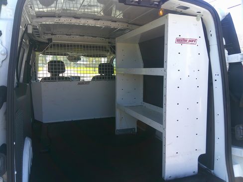 Used 2019 Ford Transit Connect XLT image 6