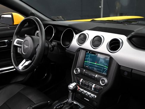 Used 2017 Ford Mustang GT Premium image 33