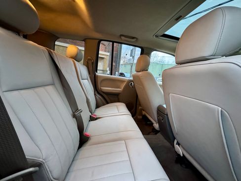 Used 2017 BMW 320i xDrive image 9