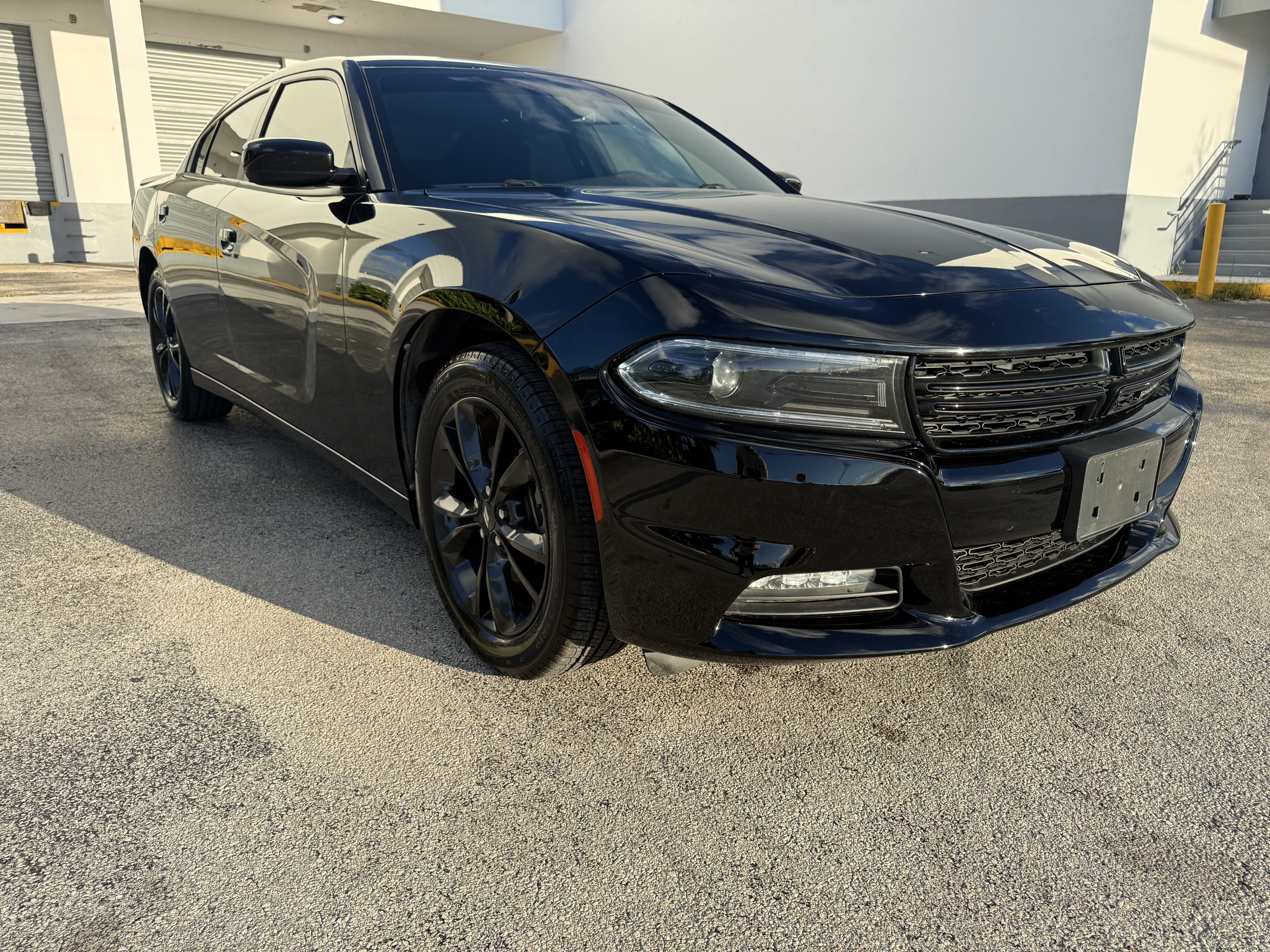 Used 2022 Dodge Charger SXT AWD image 1