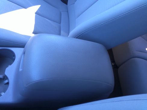 Used 2012 Hyundai Santa Fe GLS image 21