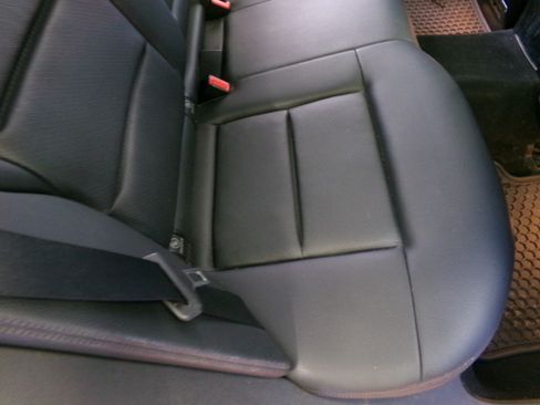 Used 2013 Mercedes-Benz E 350 4MATIC Sedan image 11