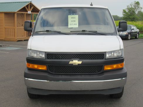 Used 2021 Chevrolet Express 2500 UNAVAIL RWD image 7