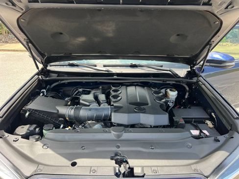 Used 2016 Toyota 4Runner Limited RWD image 11