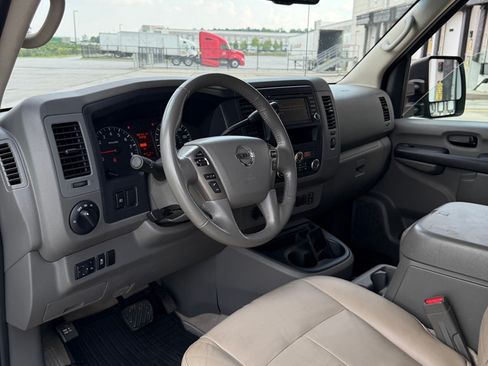 Used 2020 Nissan NV 3500 SL RWD image 15