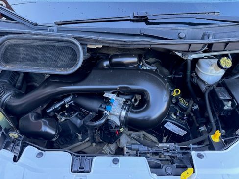 Used 2019 Ford Transit 250 image 22
