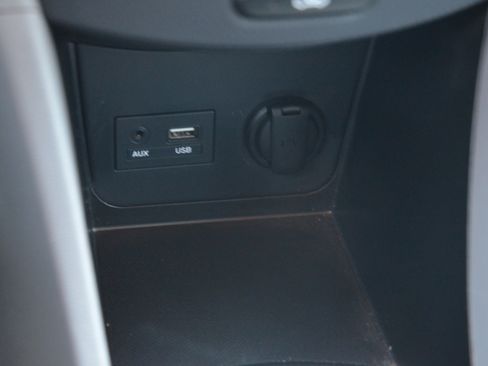 Used 2014 Hyundai Accent SE image 17