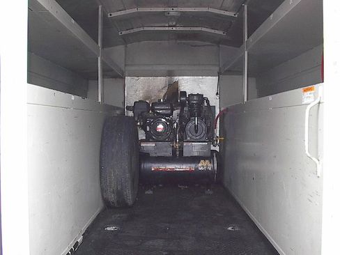 Used 2016 Chevrolet Express 3500 image 7