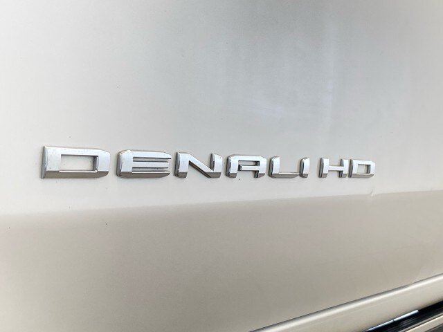 Used 2024 GMC Sierra 3500 Denali Ultimate AWD/4WD image 18