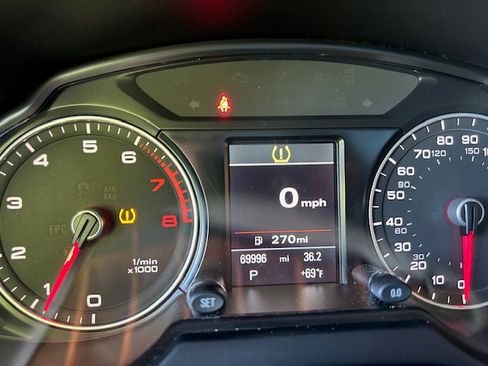 Used 2016 Audi Q5 2.0T Premium Plus AWD/4WD image 9