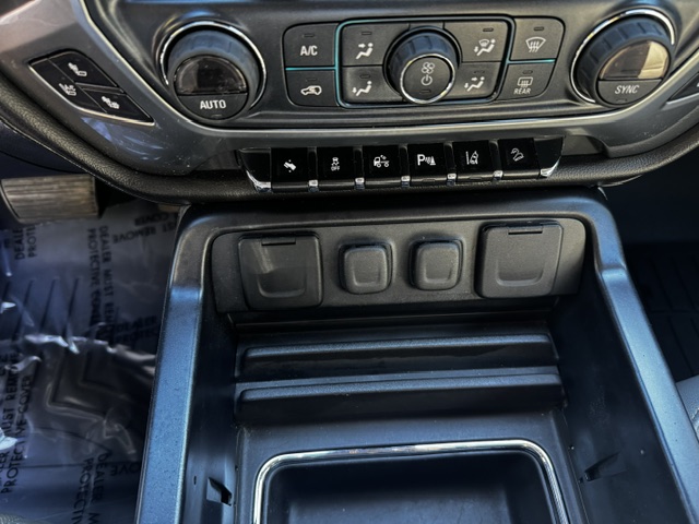 Used 2014 Chevrolet Silverado 1500 4x4 Crew Cab LTZ image 25