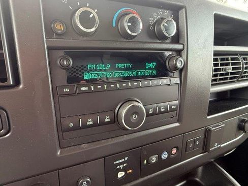 Used 2020 Chevrolet Express 2500 image 24