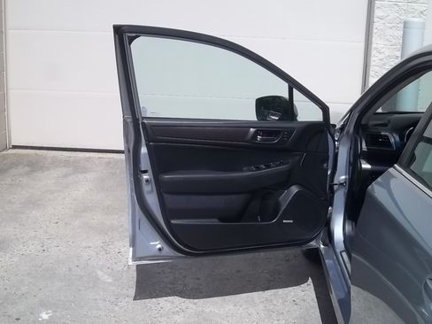 Used 2016 Subaru Legacy 2.5i Limited AWD/4WD image 17