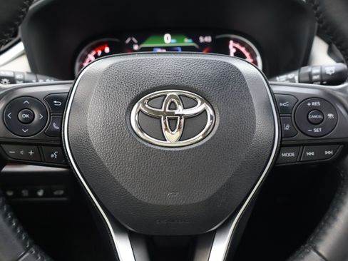 Used 2022 Toyota RAV4 Limited image 26