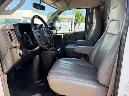 Used 2023 GMC Savana 2500 UNAVAIL RWD image 11