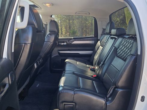 Used 2017 Toyota Tundra image 13